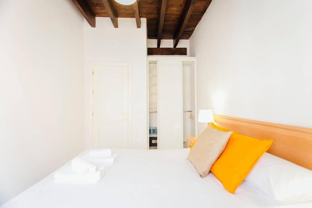 Precioso Apartamento En El Casco Antiguo De Triana เซบีญา ภายนอก รูปภาพ